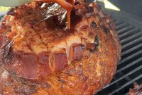 Succulent Blackberry-Glazed Ham for Holiday Dinner