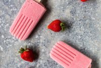 Creamy Strawberry Banana Yogurt Popsicles