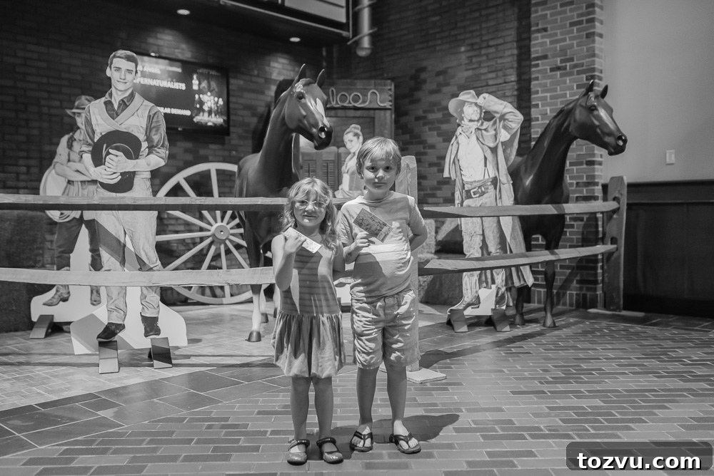 cirque eloize saloon at Foxwoods-8