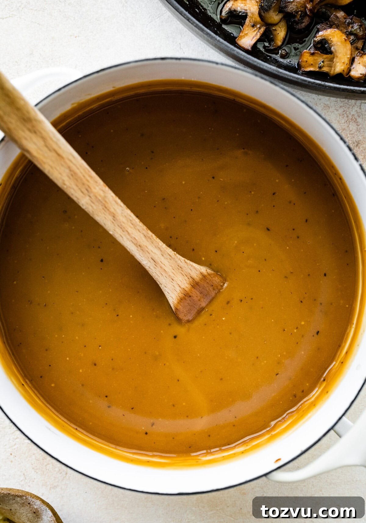 How to Make Mushroom Gravy from Scratch 11 Stir until smooth.