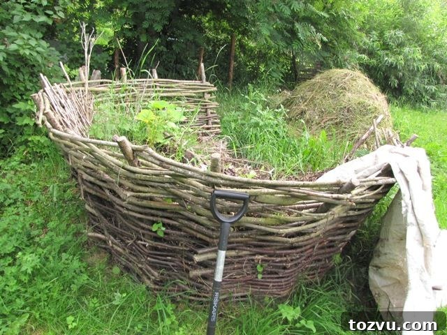 37 Creative DIY Compost Bin Ideas 26 Basket Weave Compost Pit